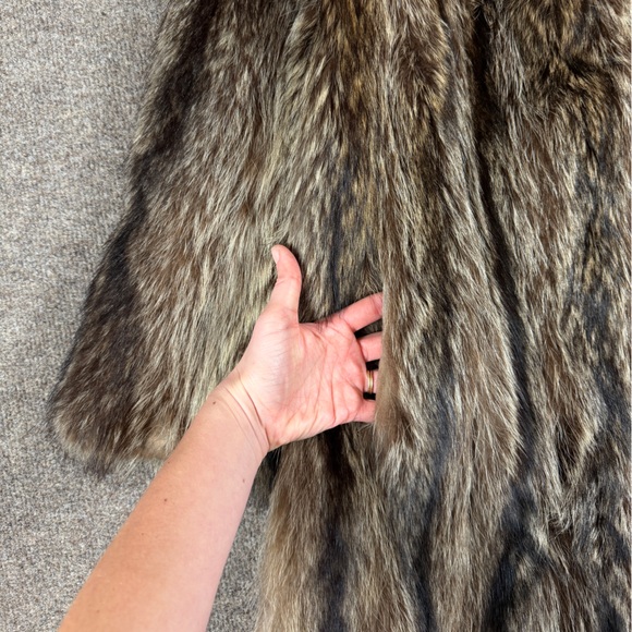 Fur coat - Picture 5 of 14